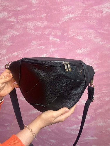 Prima Sort nerka skórzana czarna skrawkowiec